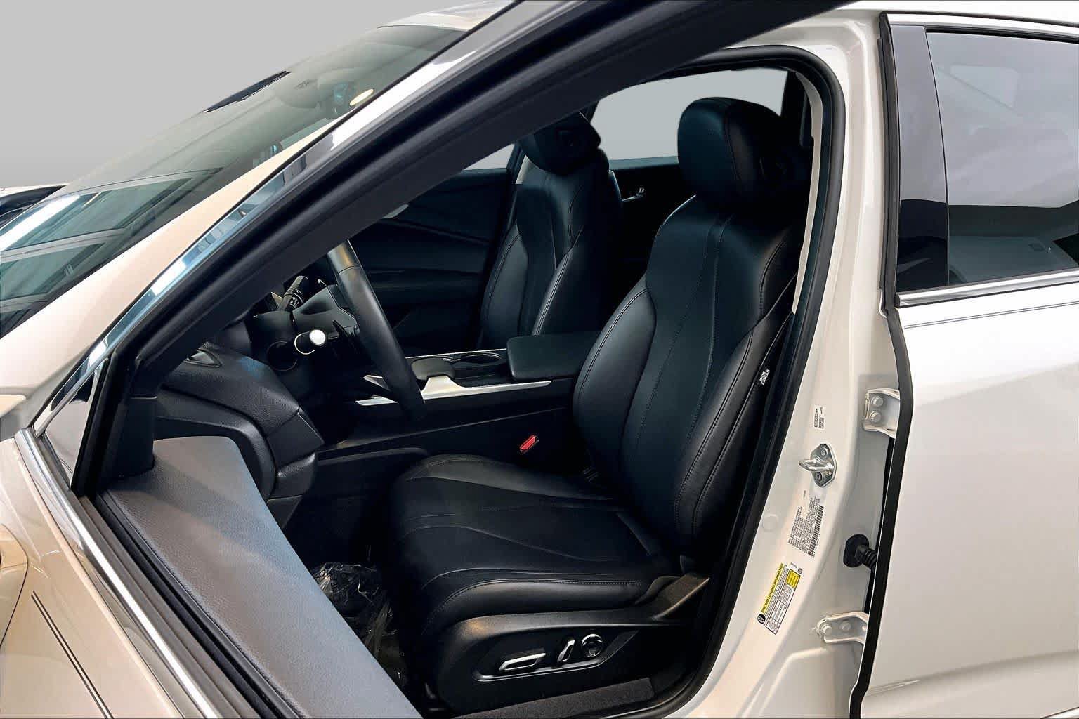 Used 2023 Acura TLX FWD image 8