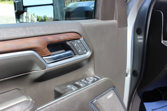 Used 2025 GMC Sierra 3500 SLT w/ SLT Convenience Package image 7