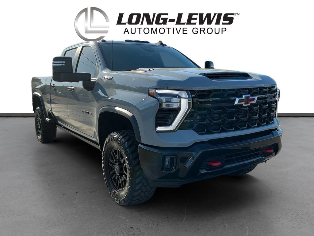 Used 2024 Chevrolet Silverado 2500 ZR2 w/ Technology Package AWD/4WD image 10