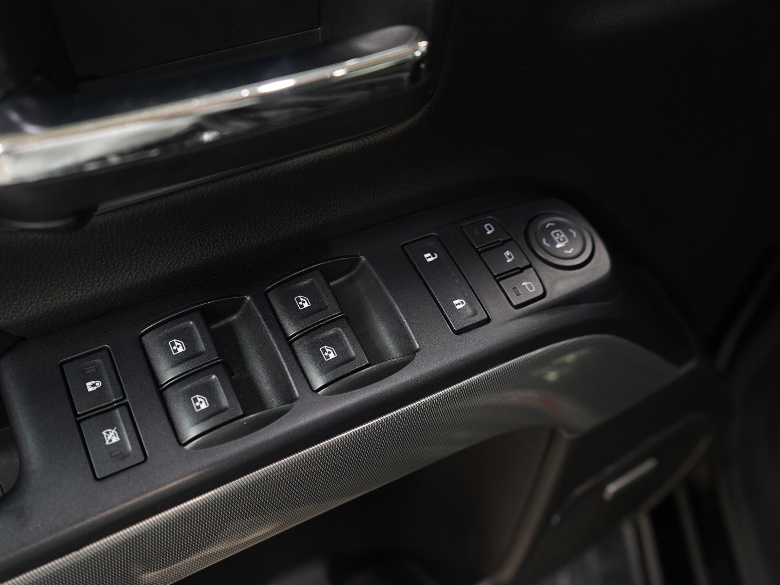 Used 2016 Chevrolet Silverado 1500 LTZ Z71 w/ LTZ Plus Package image 20