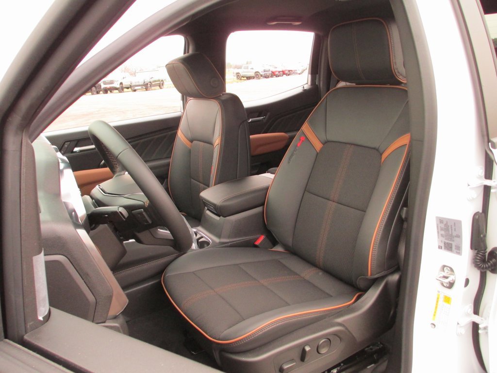 New 2026 GMC Canyon AT4 image 10