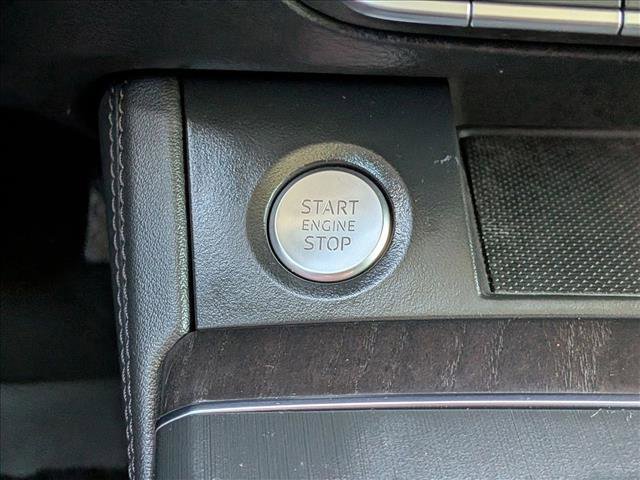 Used 2020 Audi Q5 Prestige w/ Prestige Package image 17