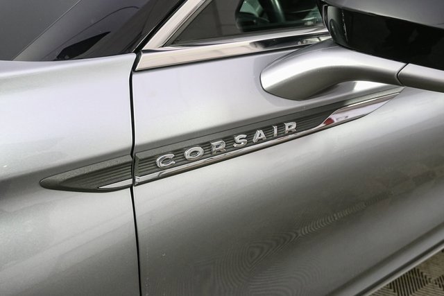 Used 2022 Lincoln Corsair AWD w/ Premium Package image 7
