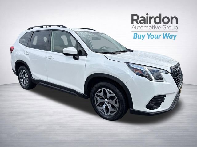 Used 2023 Subaru Forester Premium AWD/4WD image 1