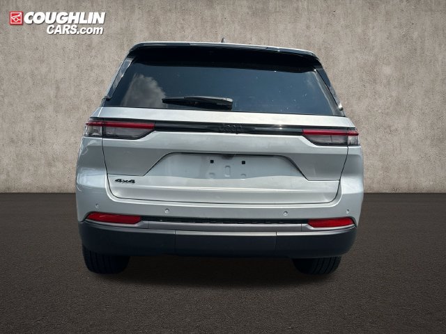 New 2026 Jeep Grand Cherokee Limited w/ Limited Altitude Package AWD/4WD image 6