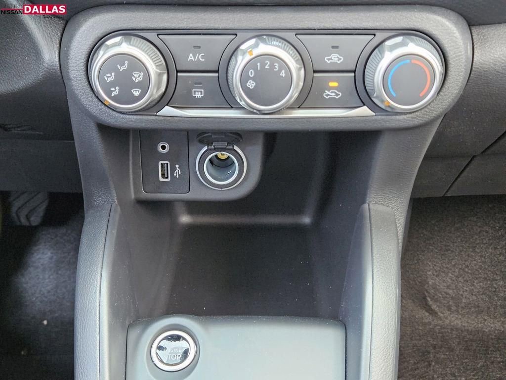 New 2025 Nissan Kicks Play S image 15