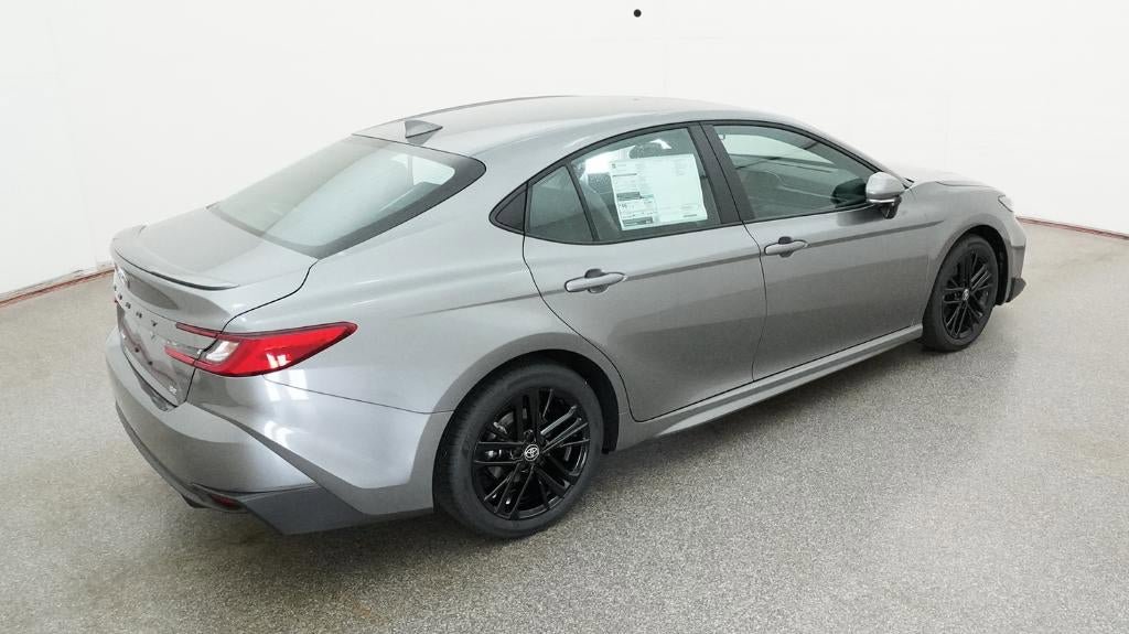 New 2026 Toyota Camry SE FWD image 9