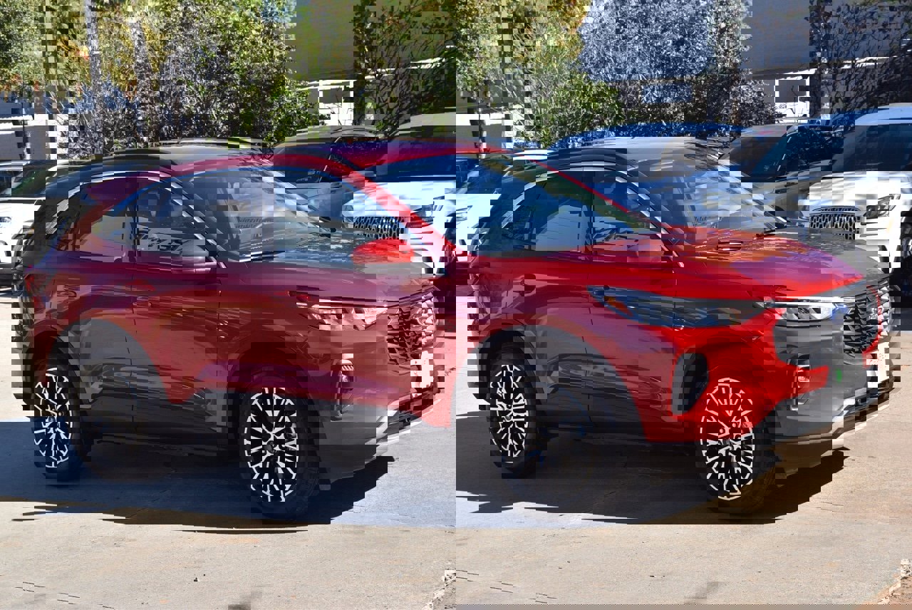 Used 2024 Ford Escape SE image 5