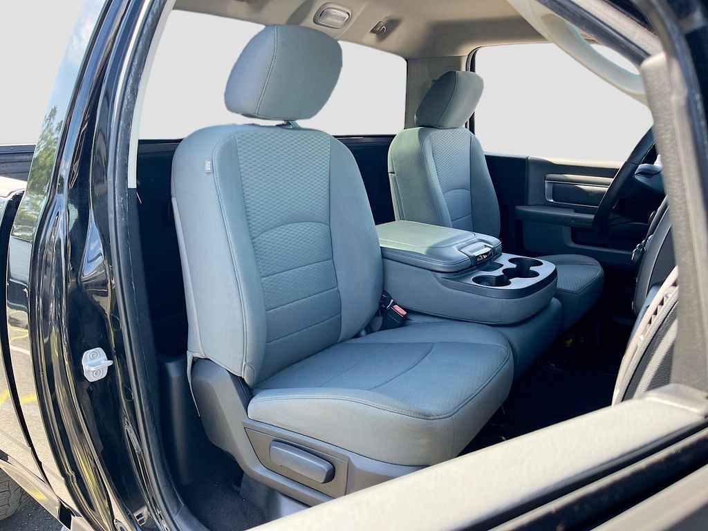 Used 2014 RAM 1500 Express RWD image 22