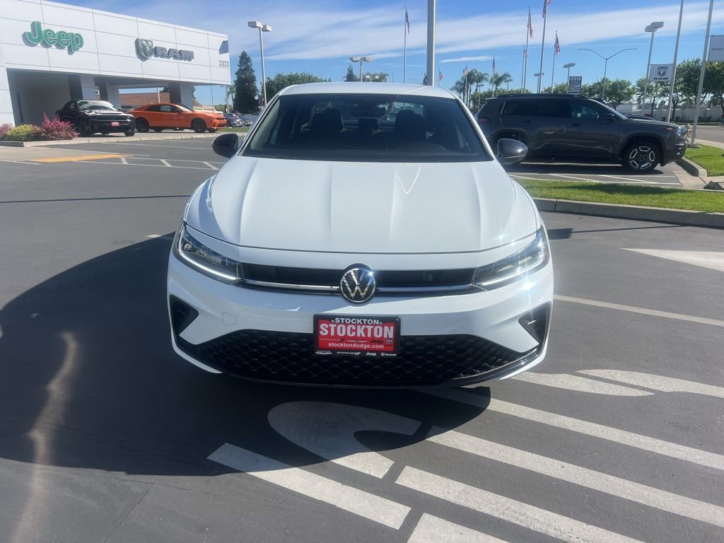 Used 2025 Volkswagen Jetta Sport image 5