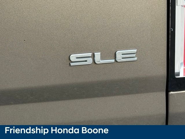 Used 2015 GMC Canyon SLE AWD/4WD image 13