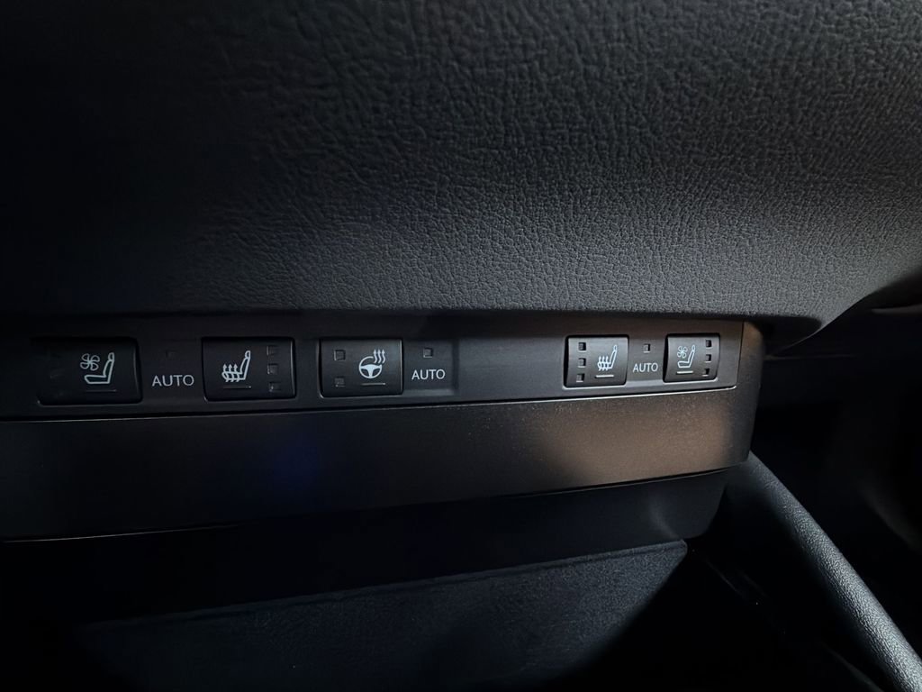 Used 2023 Lexus ES 300h w/ Premium Package image 23