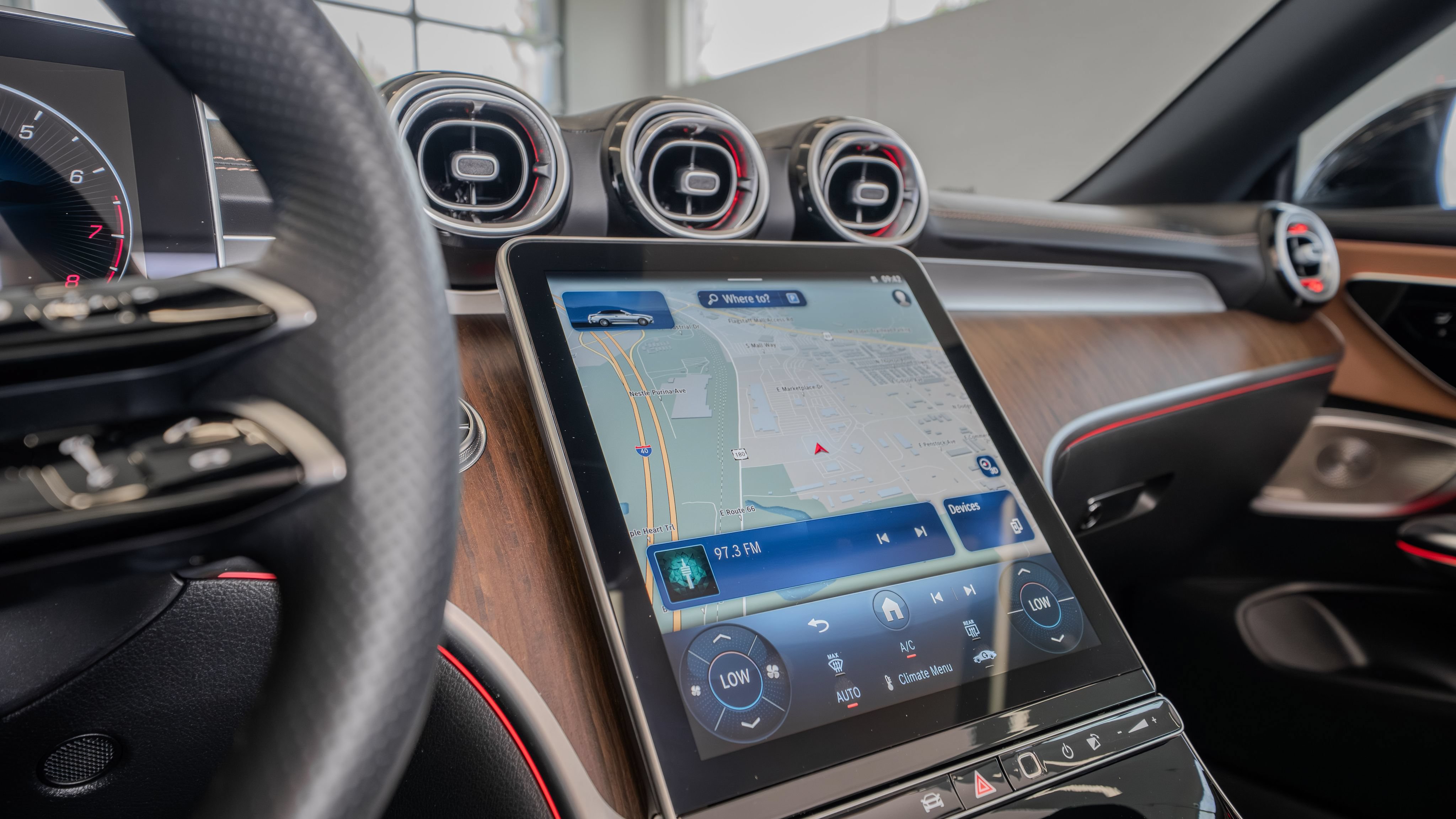 Used 2024 Mercedes-Benz CLE 300 4MATIC Cabriolet image 37
