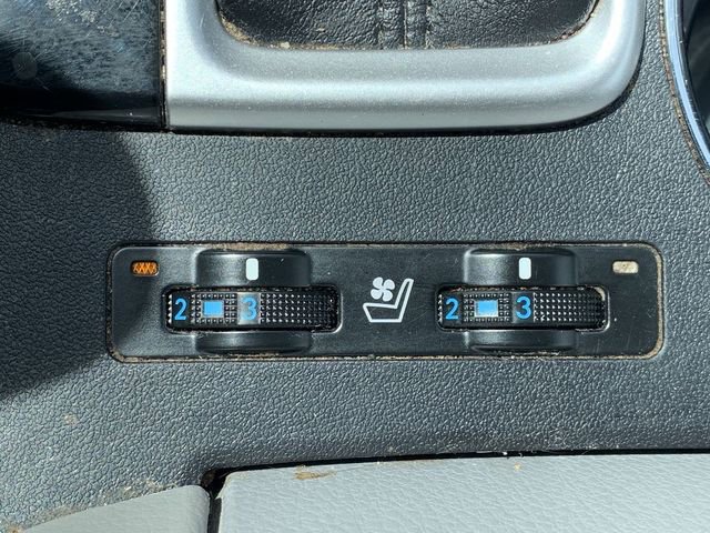 Used 2017 Toyota Highlander Limited FWD image 28