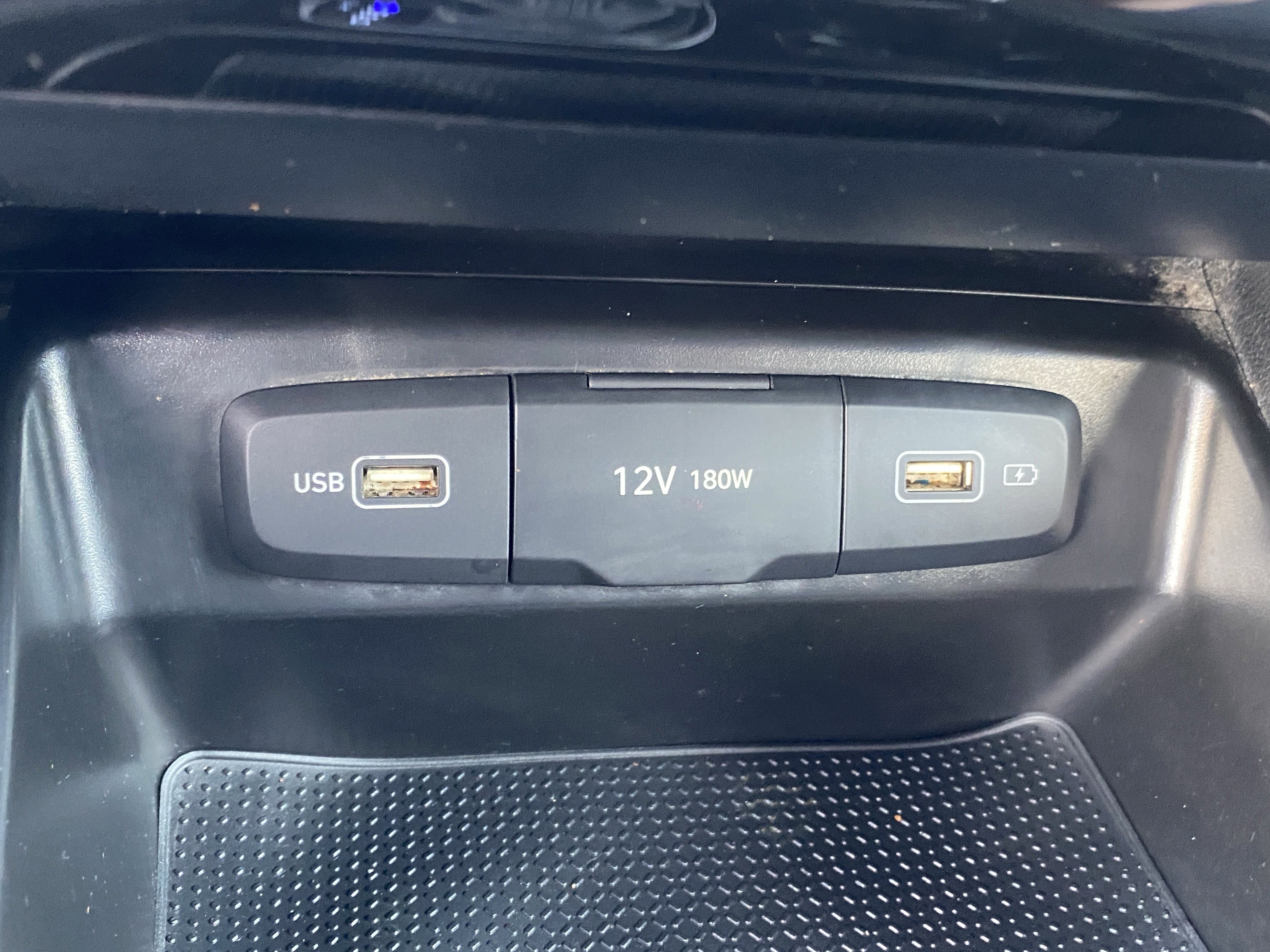 Used 2023 Hyundai Santa Cruz SE image 21