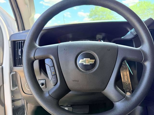 Used 2023 Chevrolet Express 3500 LS RWD image 17