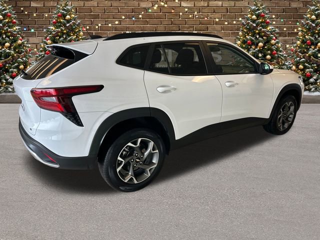 Used 2024 Chevrolet Trax LT image 6