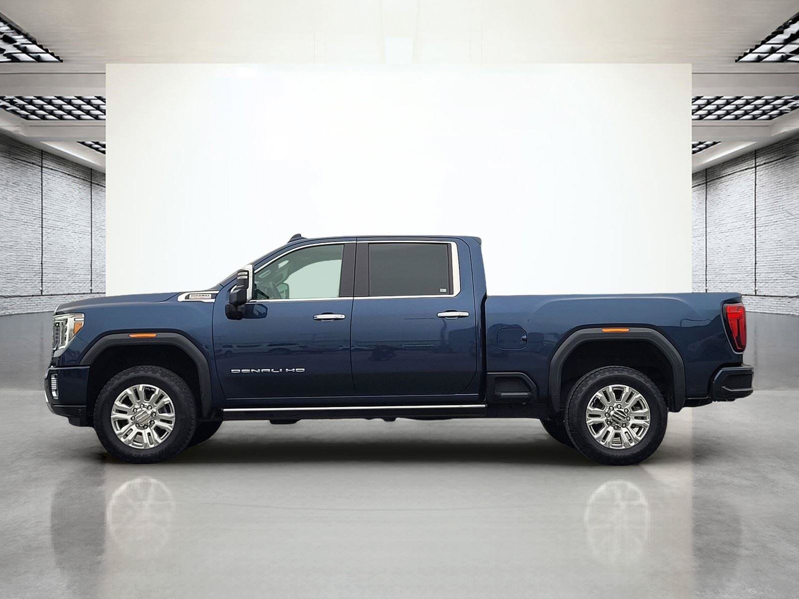 Used 2022 GMC Sierra 2500 Denali w/ Denali Ultimate Package AWD/4WD image 8