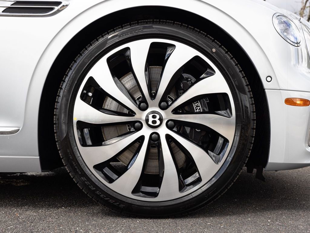New 2026 Bentley Flying Spur Plug-In Hybrid AWD/4WD image 6