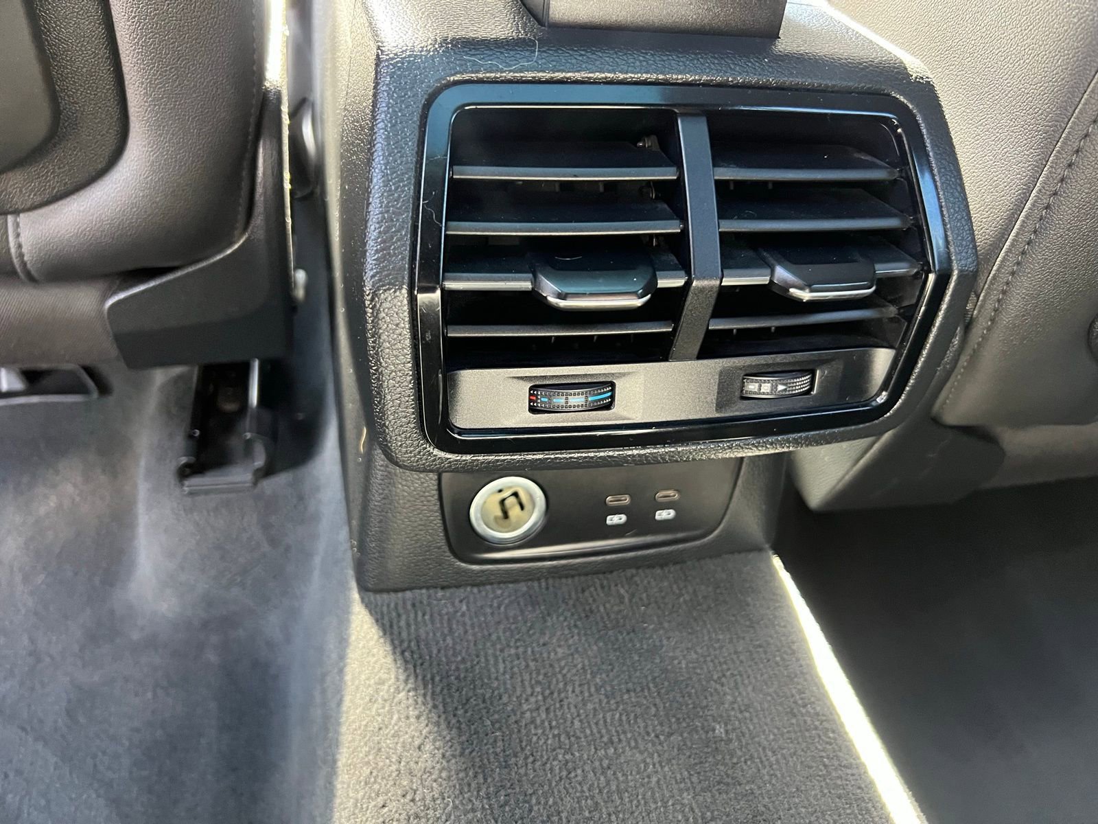 Used 2021 Audi Q3 2.0T Premium image 24