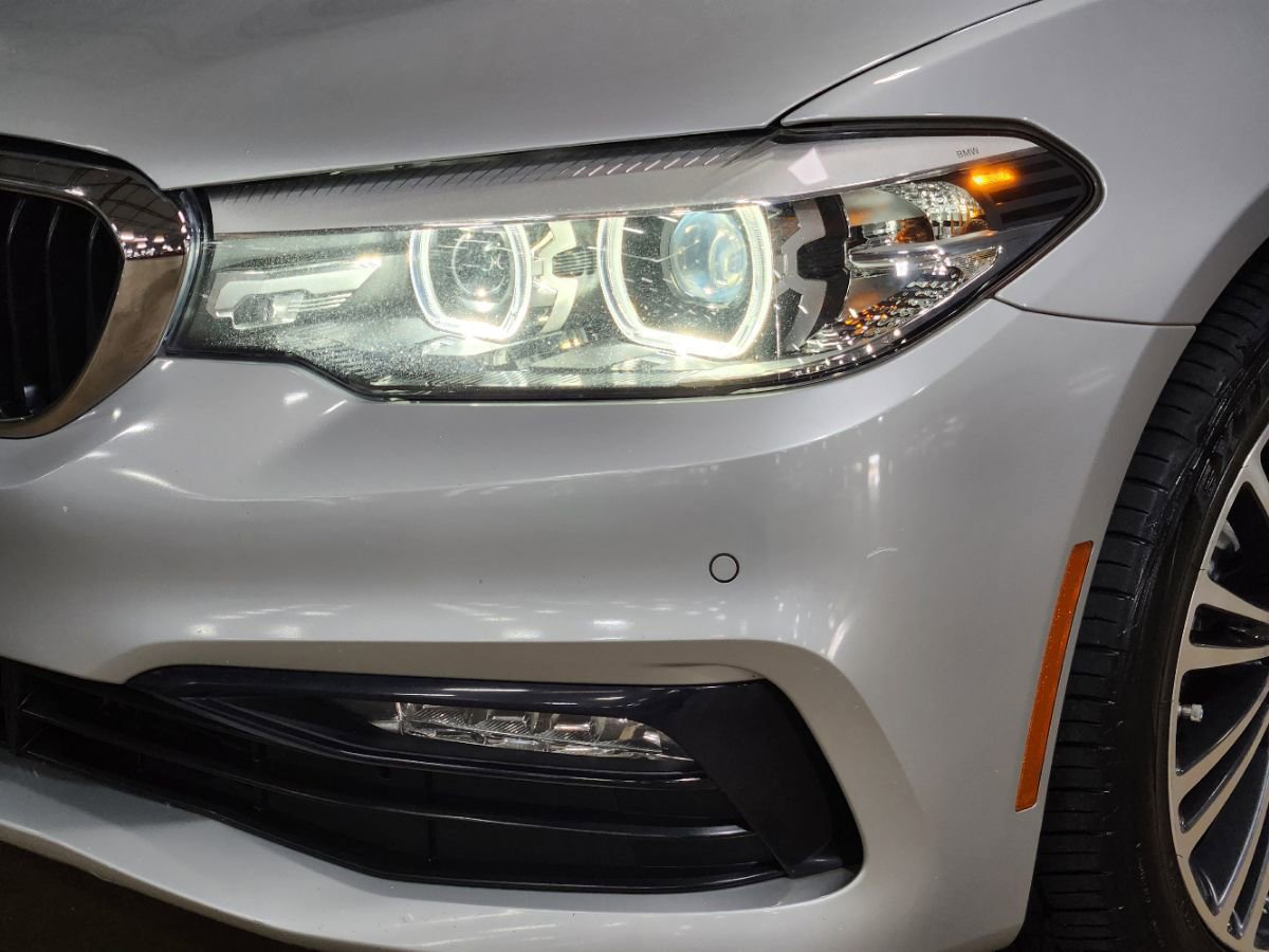 Used 2018 BMW 530e RWD image 16