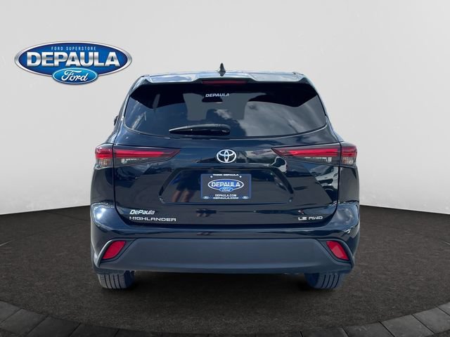Used 2024 Toyota Highlander LE AWD/4WD image 5