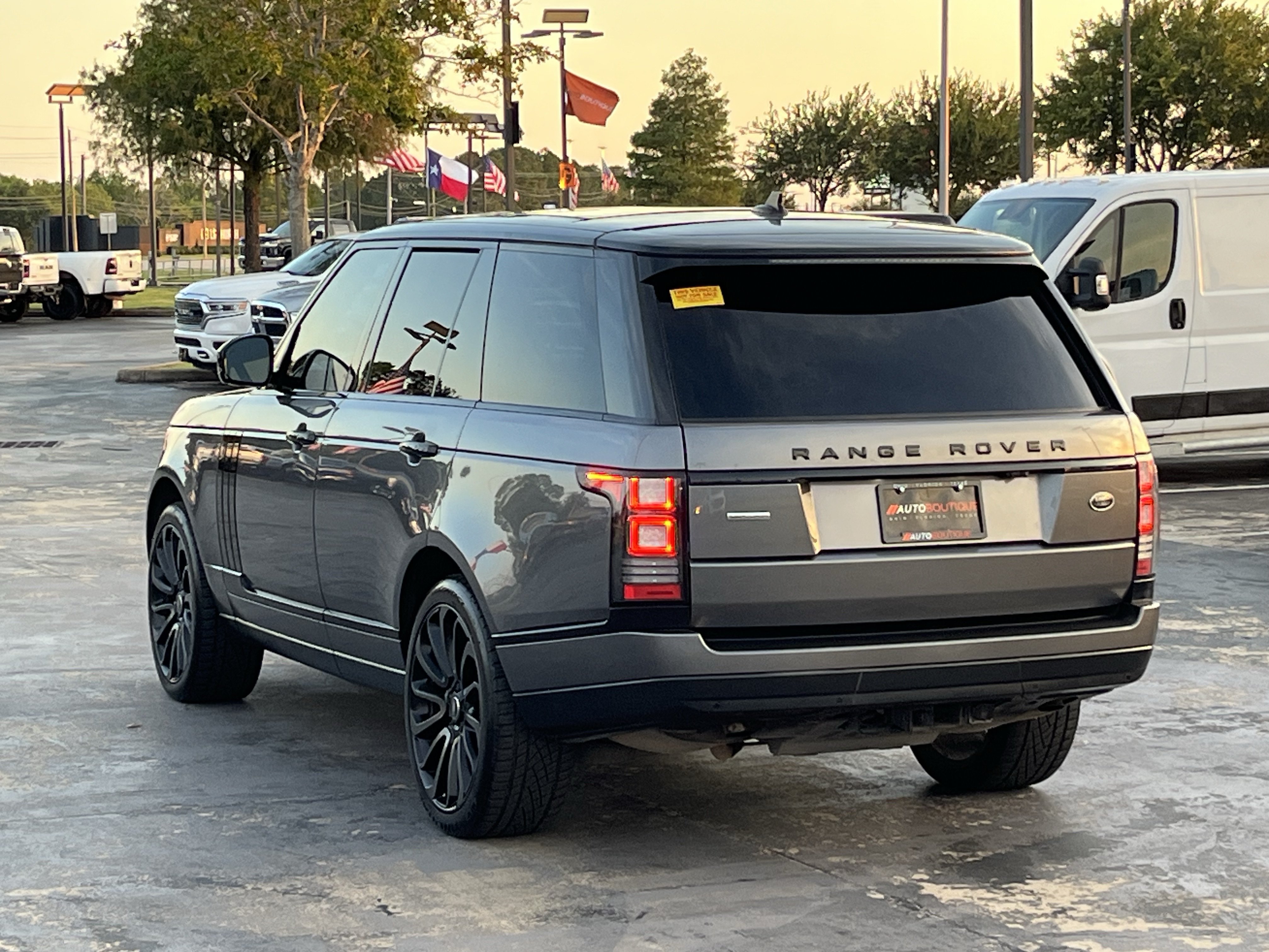Used 2016 Land Rover Range Rover Supercharged AWD/4WD image 14