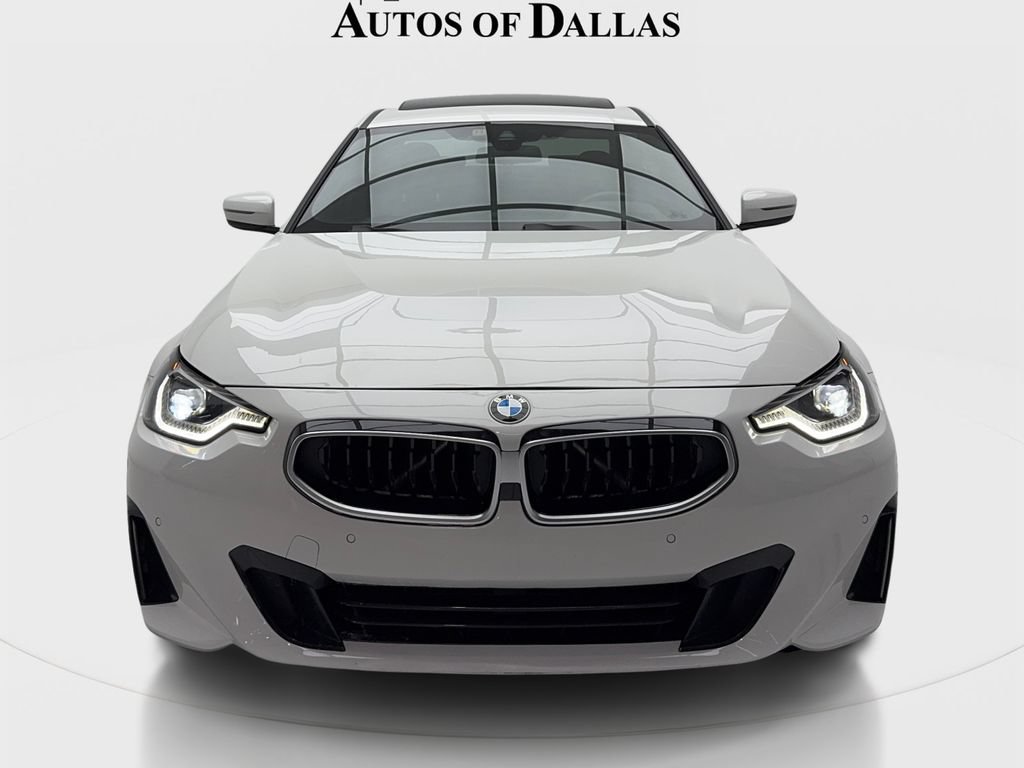 Used 2022 BMW 230i Coupe w/ Premium Package 2 RWD image 4