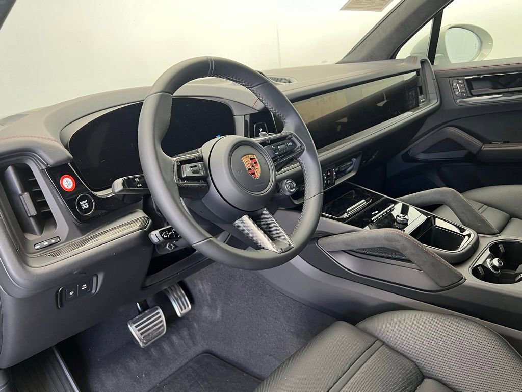 Certified 2026 Porsche Cayenne GTS image 4