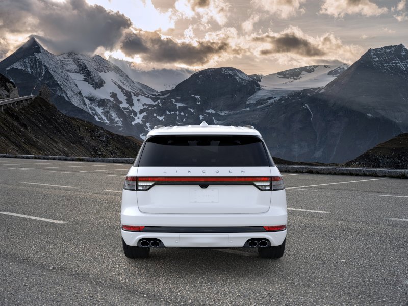 New 2026 Lincoln Aviator Reserve AWD/4WD image 5