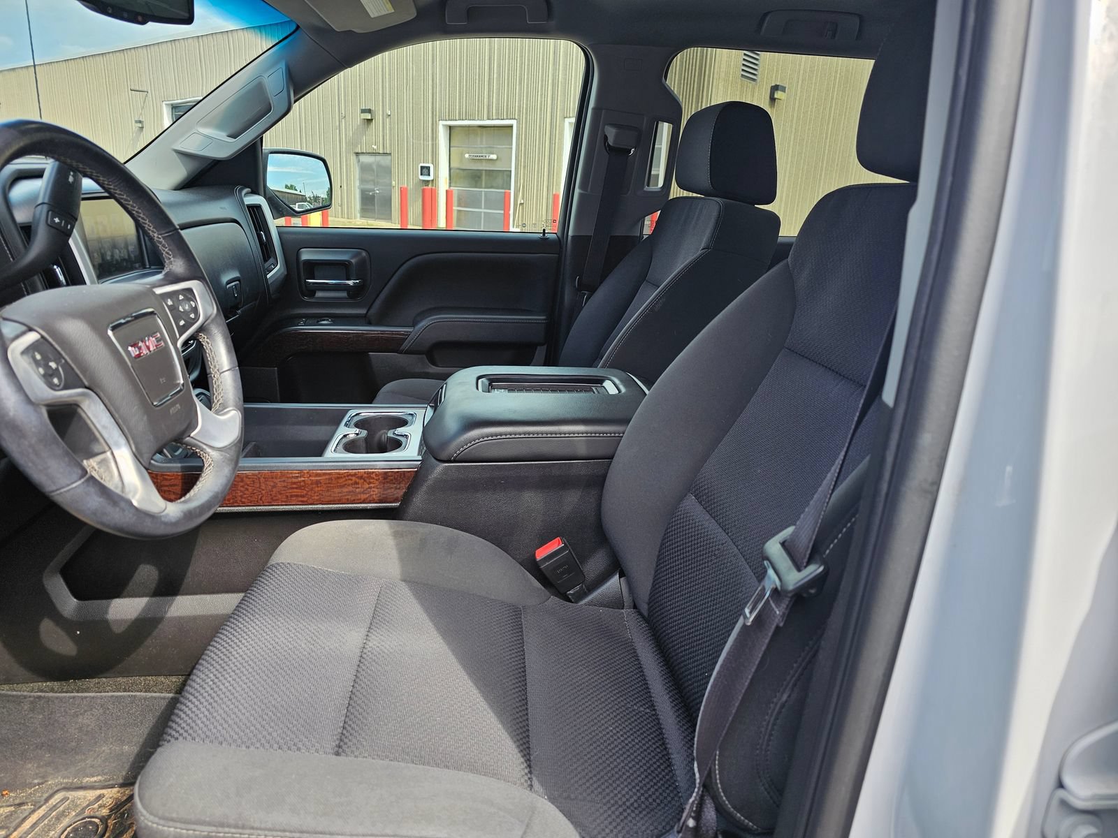 Used 2017 GMC Sierra 1500 SLE w/ SLE Value Package AWD/4WD image 11