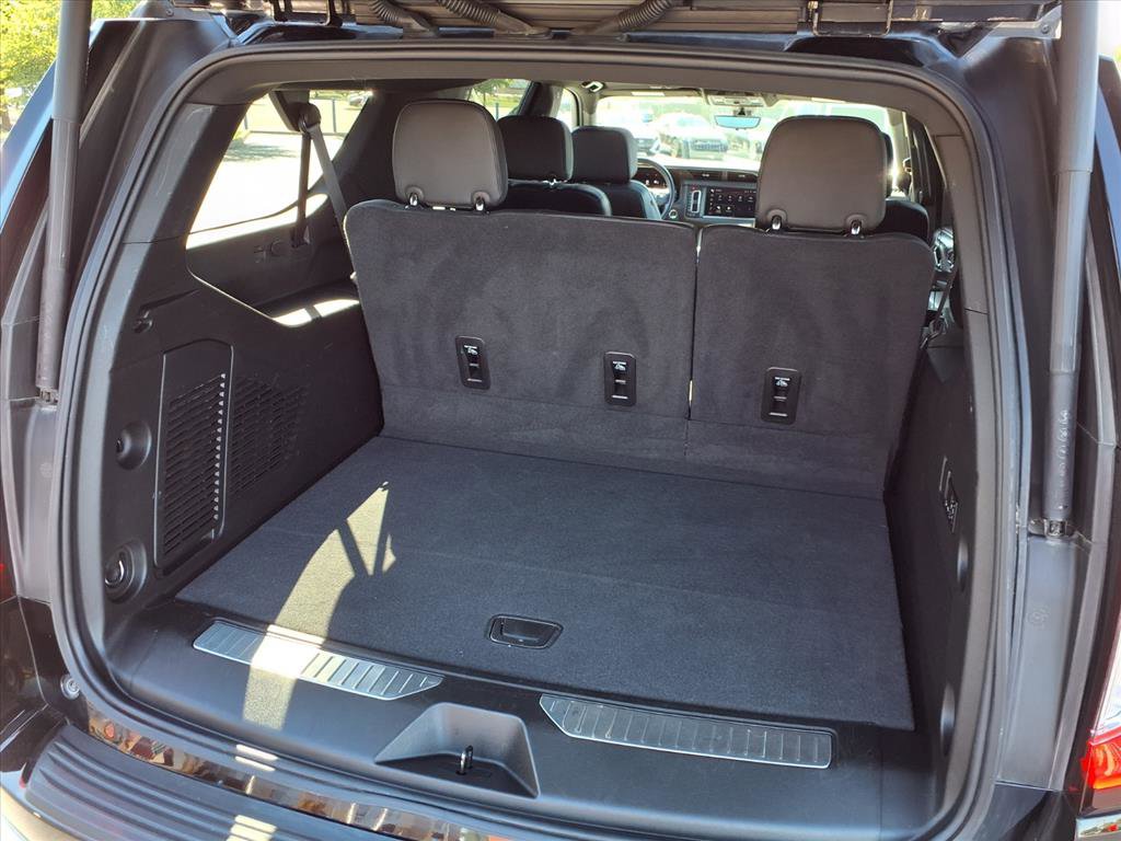 Used 2022 GMC Yukon XL Denali w/ Denali Premium Package image 33