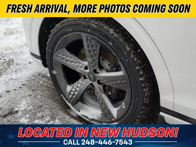 Used 2025 Genesis GV70 3.5T Sport w/ Sport Advanced Package AWD/4WD image 8