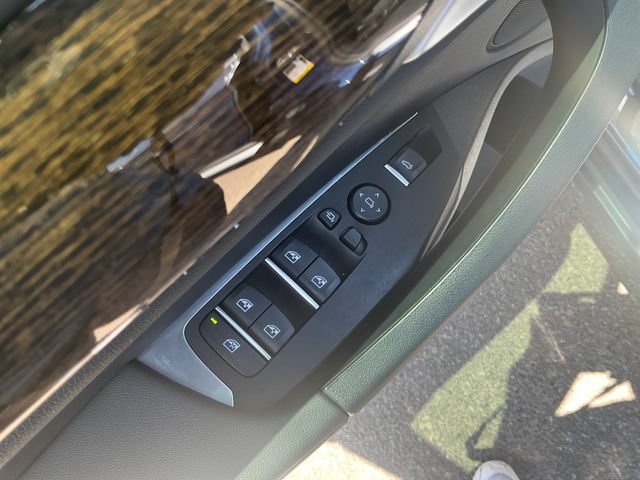 Used 2019 BMW X3 sDrive30i w/ Convenience Package RWD image 12