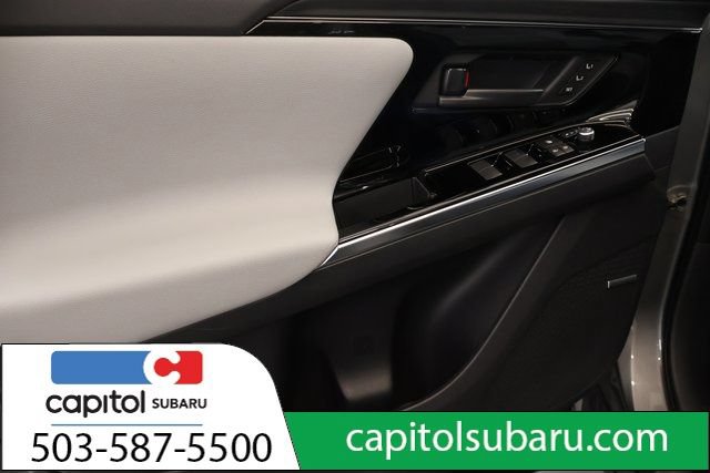 Used 2023 Subaru Solterra AWD image 11