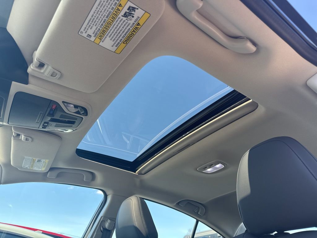 Used 2024 Subaru Legacy Limited image 17