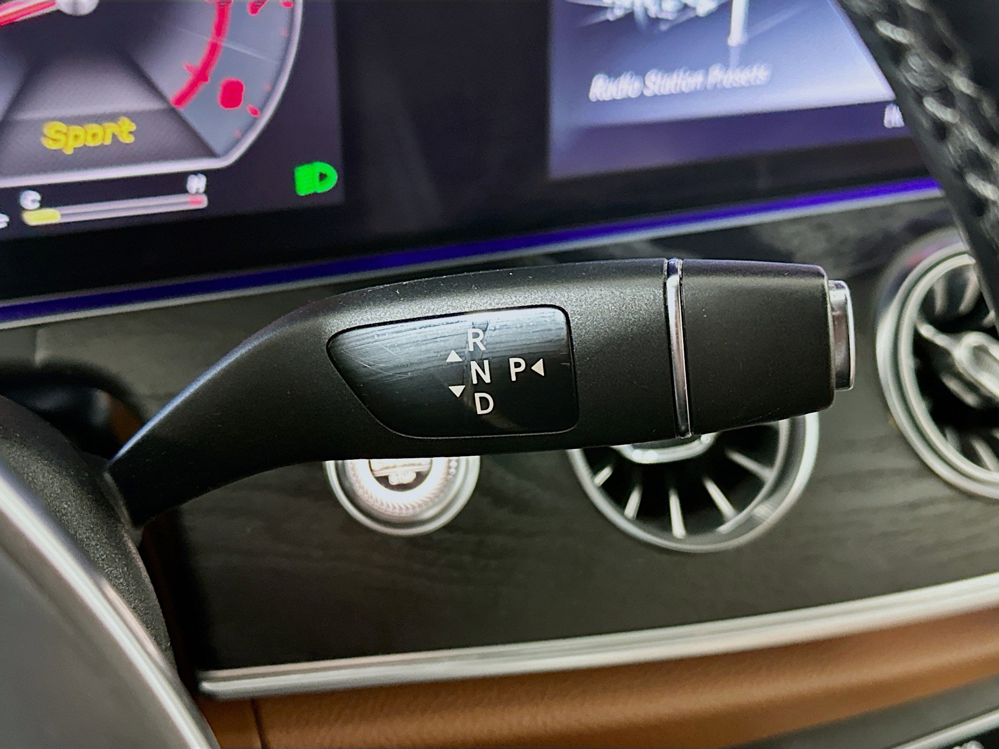 Certified 2018 Mercedes-Benz E 400 4MATIC Coupe image 17