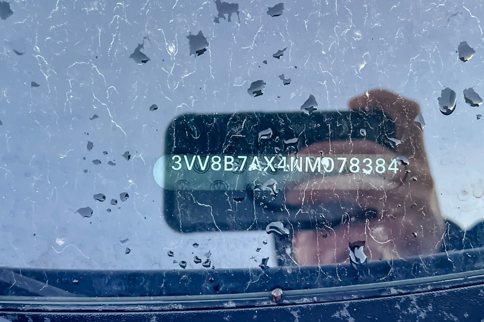 Used 2022 Volkswagen Tiguan SE R-Line image 3