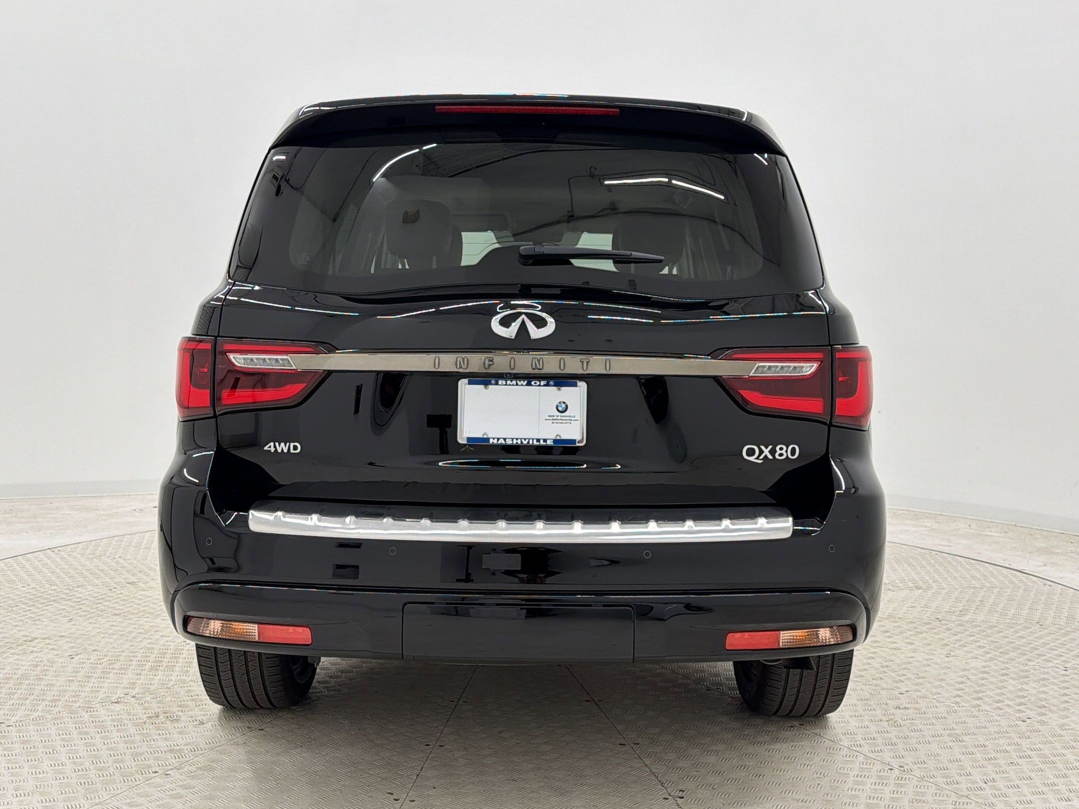 Used 2023 INFINITI QX80 Premium Select w/ Cargo Package image 9