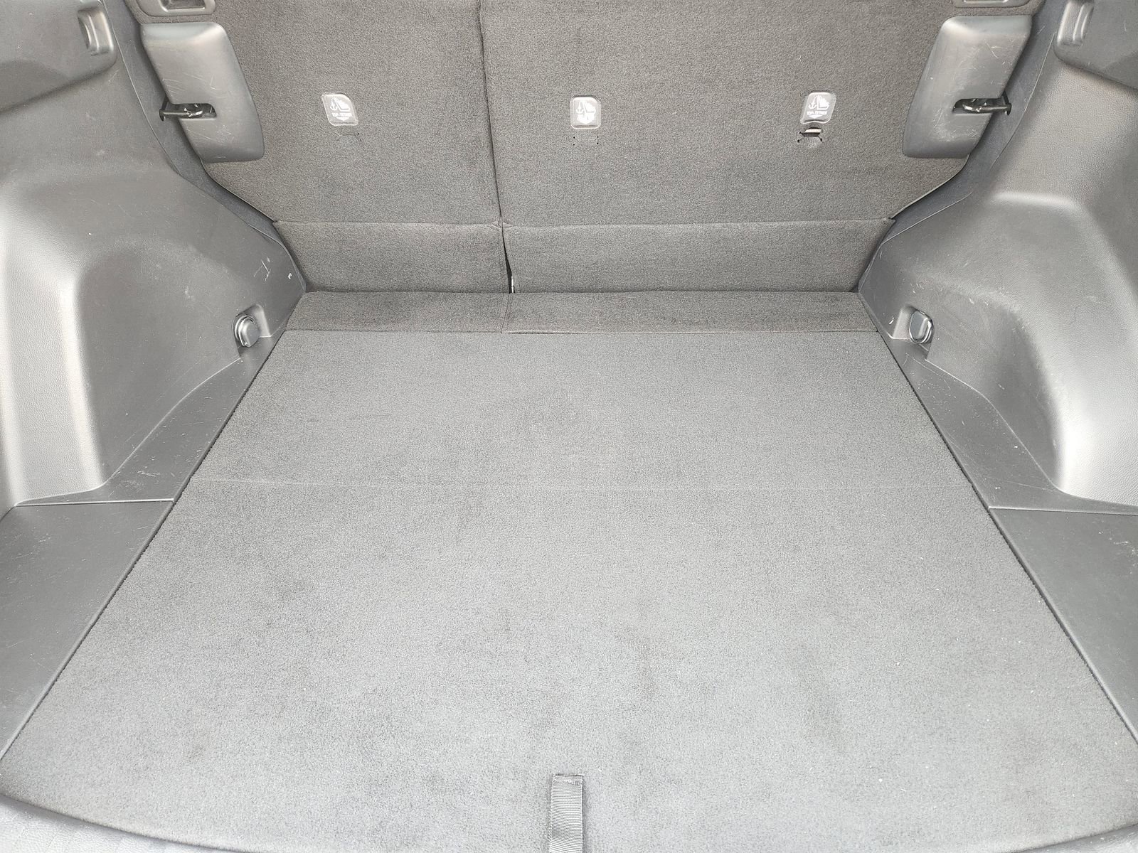 Used 2022 Toyota RAV4 XLE Premium image 37