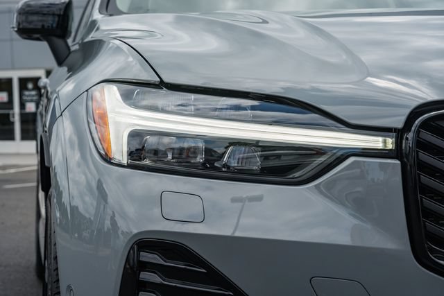 New 2026 Volvo XC60 B5 Ultra w/ Protection Package Premier AWD/4WD image 14