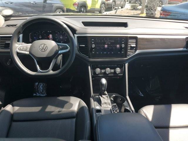 Used 2023 Volkswagen Atlas SE image 12