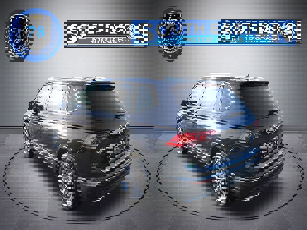 Used 2020 Volkswagen Tiguan SEL image 5