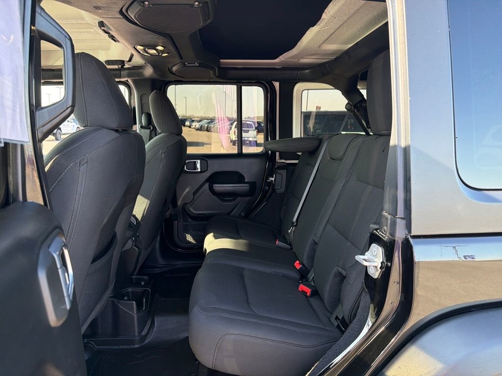 Used 2021 Jeep Wrangler Unlimited Sport image 27