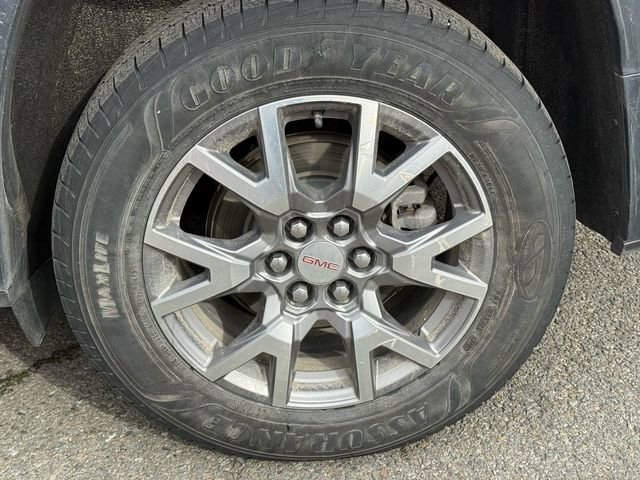 Used 2021 GMC Acadia SLT w/ Premium Package image 13