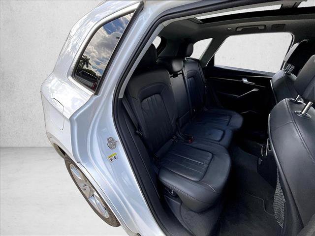Used 2019 Audi Q5 2.0T Premium w/ Convenience Package AWD/4WD image 24