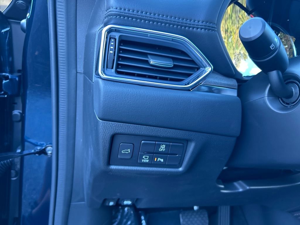 New 2025 MAZDA CX-5 Signature image 16