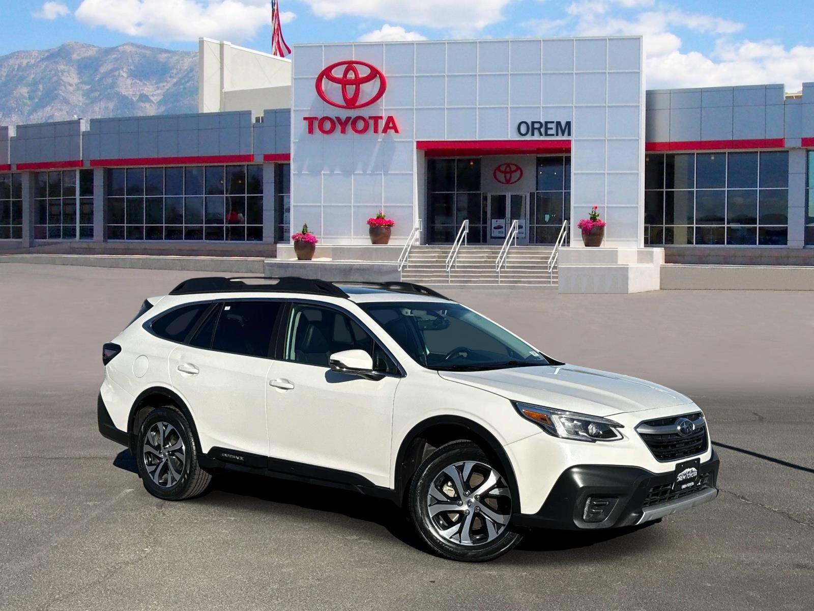 Used 2022 Subaru Outback Limited AWD/4WD image 1