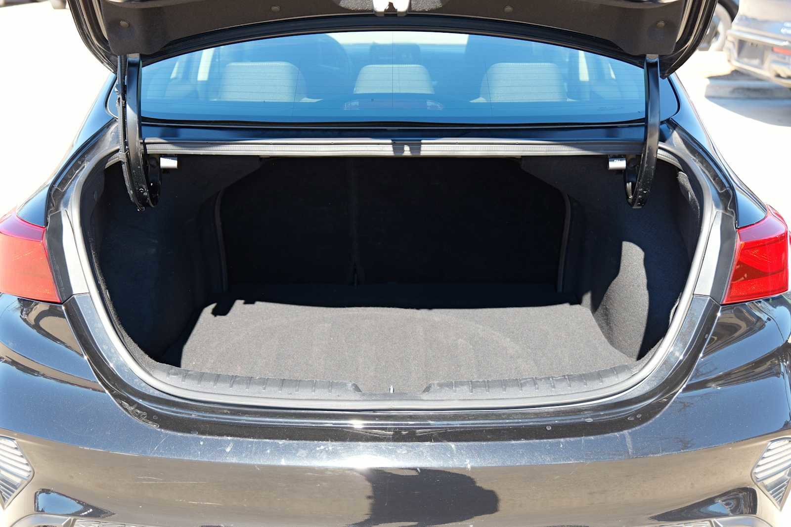 Certified 2024 Kia Forte LXS image 29