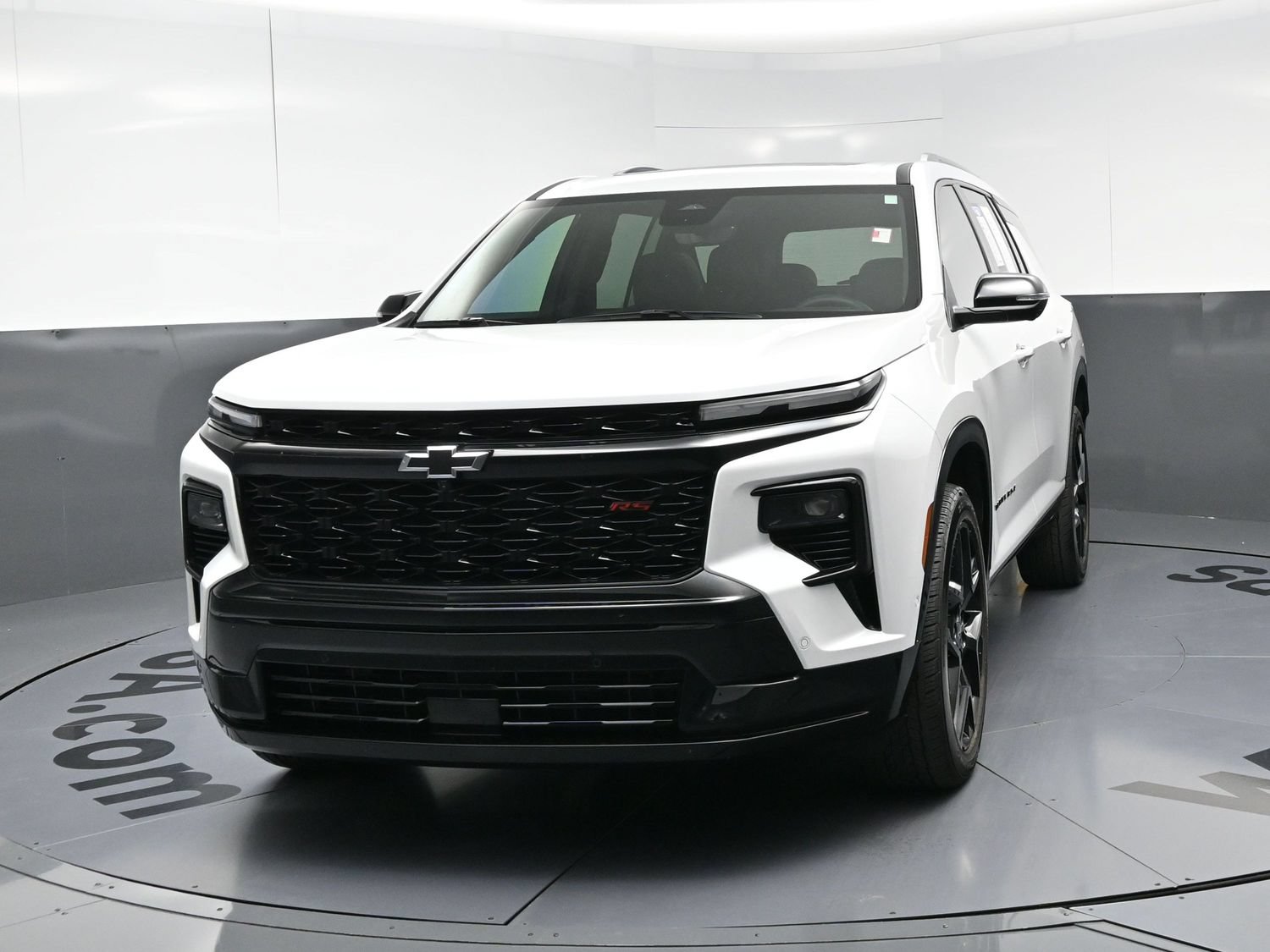 Used 2025 Chevrolet Traverse RS w/ LPO, Floor Liner Package FWD image 5